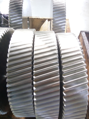 AISI 4140 Forging Steel Helical Transmission Gears 9 Module For Industrial Gearbox