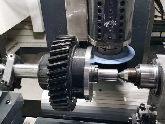 고속도 싱글 헬리컬 기어 열차 전송 17CrNiMo6 철강 날개 Ra0.8